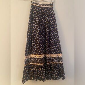 Jessica’s Gunnies tiered floral full length skirt